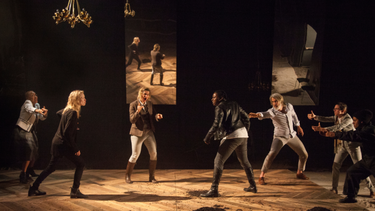 Prince Hamlet Cast Performing